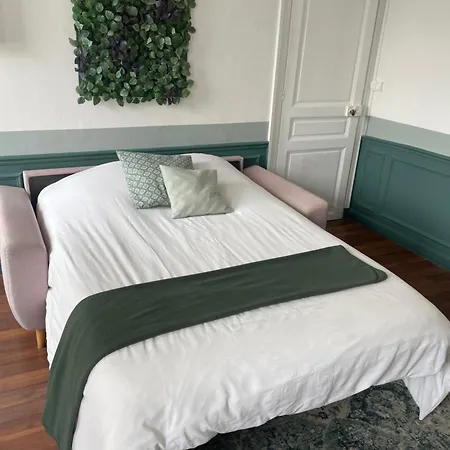 Le Classique Champenois, Centre Ville, Proche Cathedrale Apartment Reims