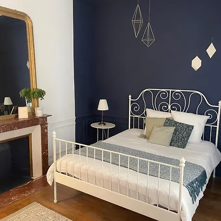 Apartamento Le Classique Champenois, Centre Ville, Proche Cathedrale *