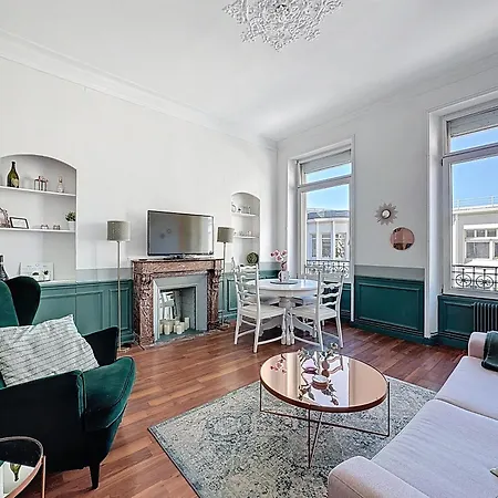 Le Classique Champenois, Centre Ville, Proche Cathédrale