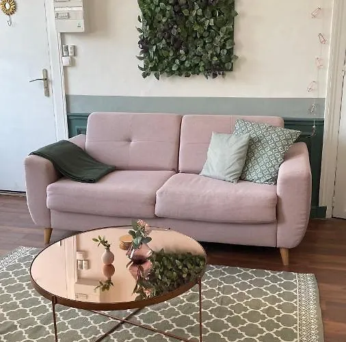 Le Classique Champenois, Centre Ville, Proche Cathedrale Apartment