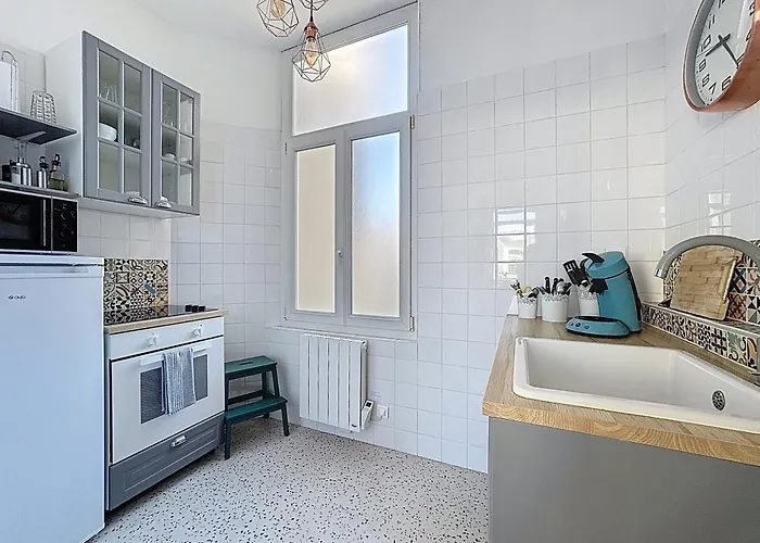 Apartment Le Classique Champenois, Centre Ville, Proche Cathedrale *